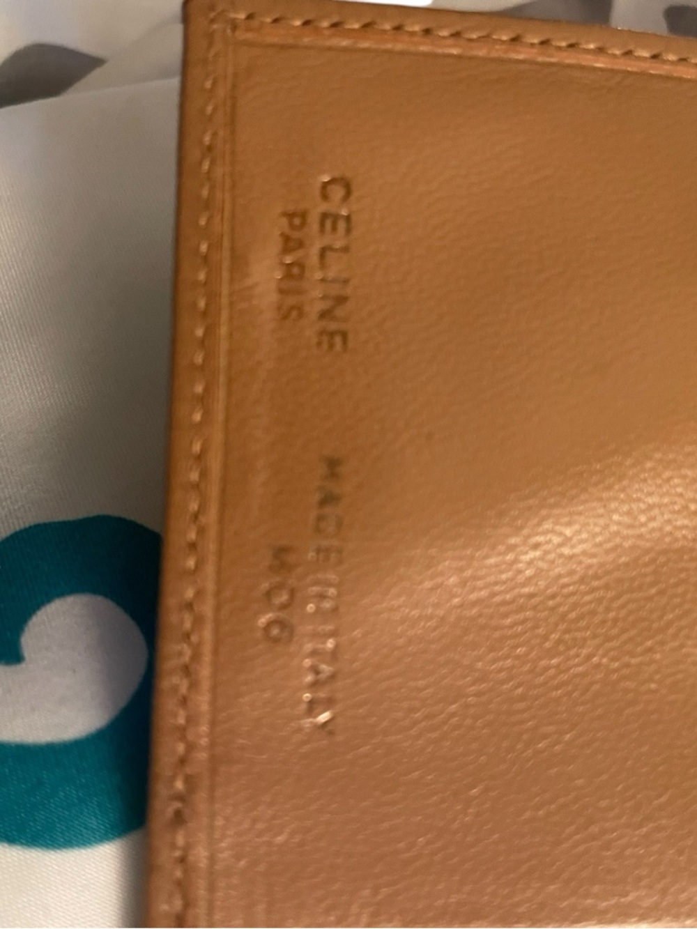 ✨ AUTHENTIC Vintage Celine Triomphe Embossed Leather Compact Wallet - Tan
COA - Picture 5 of 12